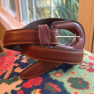 Vintage made in Uruguay Genuine Leather Pecan Brown Women’s Belt